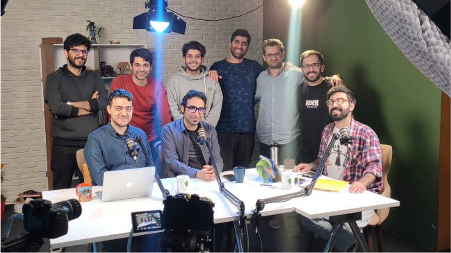 با کمک هم جامعهی کاربری رو مدیریت کنیم